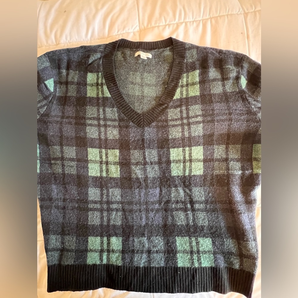 AE Oversized Plaid V Neck Sweater